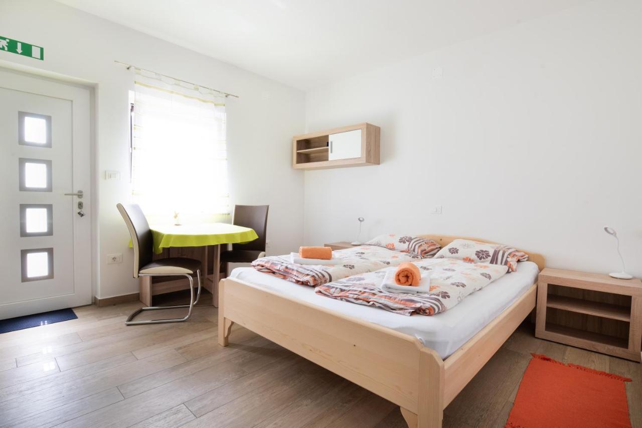 House Dormica Apartment Trenta Bagian luar foto